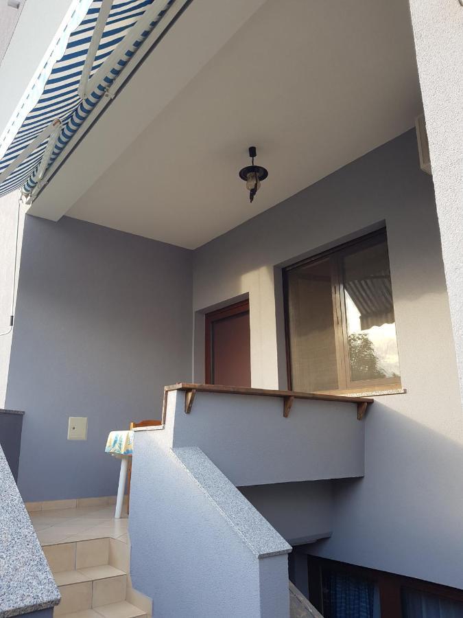 Apartmani Krajnovic Fažana Exterior foto