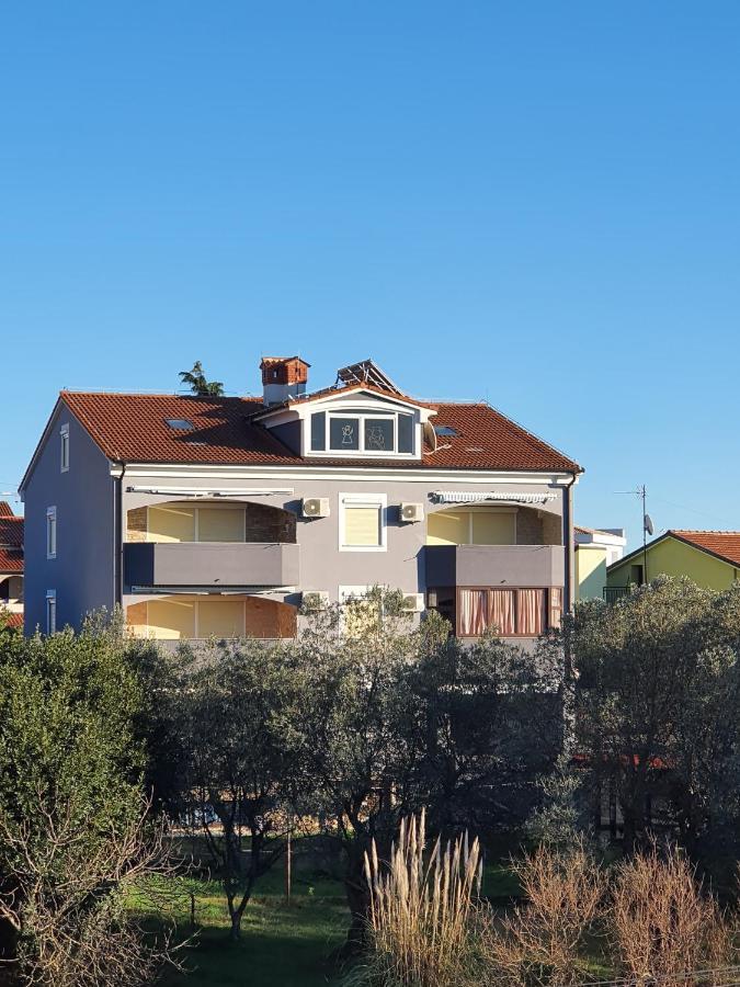 Apartmani Krajnovic Fažana Exterior foto