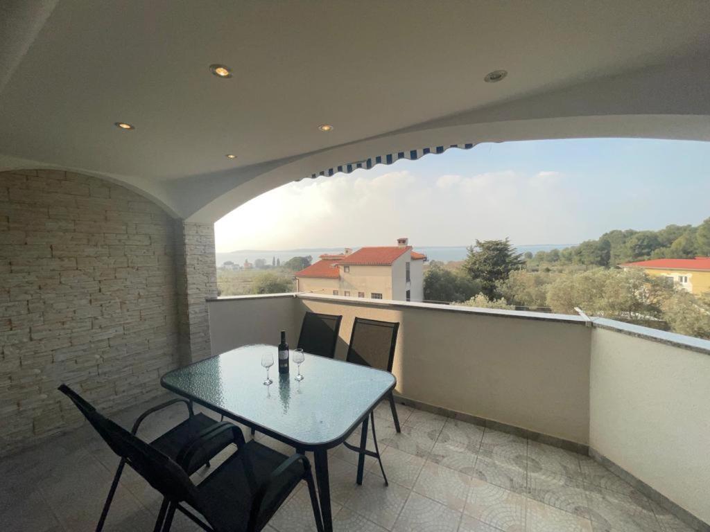 Apartmani Krajnovic Fažana Exterior foto