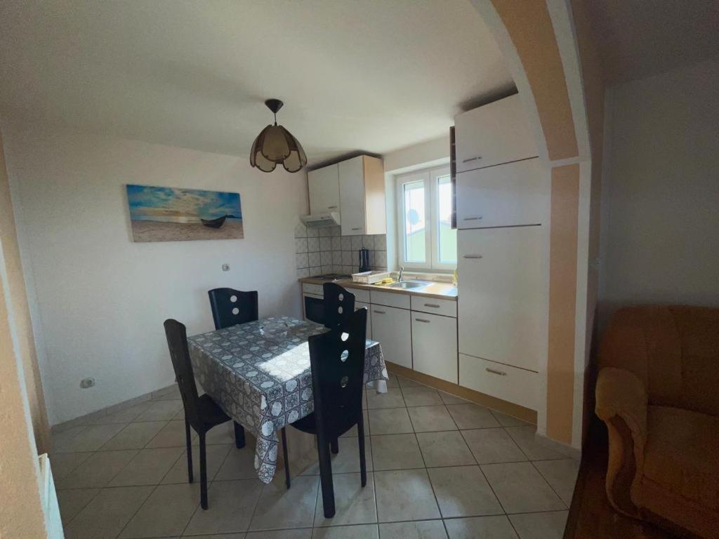 Apartmani Krajnovic Fažana Exterior foto