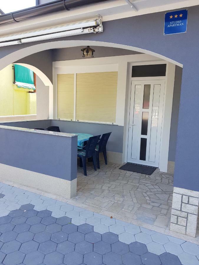 Apartmani Krajnovic Fažana Exterior foto